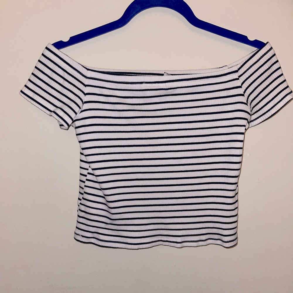H&M - Picture 2 of 2